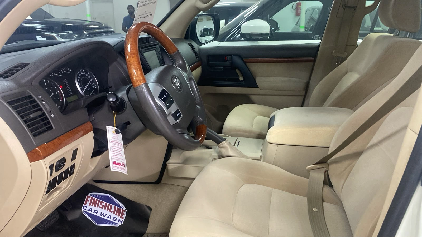 Toyota Land Cruiser GXR 2013 for sale in Qatar | QIC Car Market