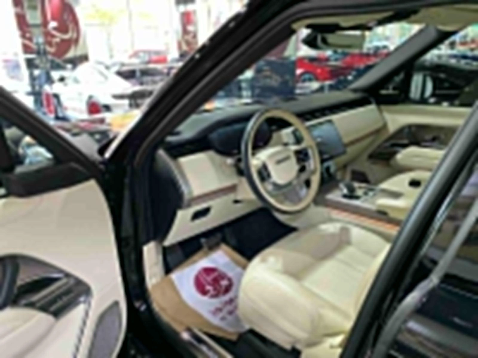 Range Rover Vogue 2022 — photo 7 for sale in Qatar