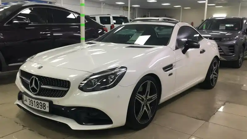 Mercedes SLC 200 DOHA-QATAR 2020
