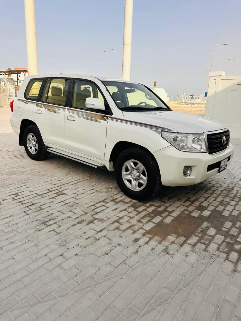 Toyota Land Cruiser G 2015