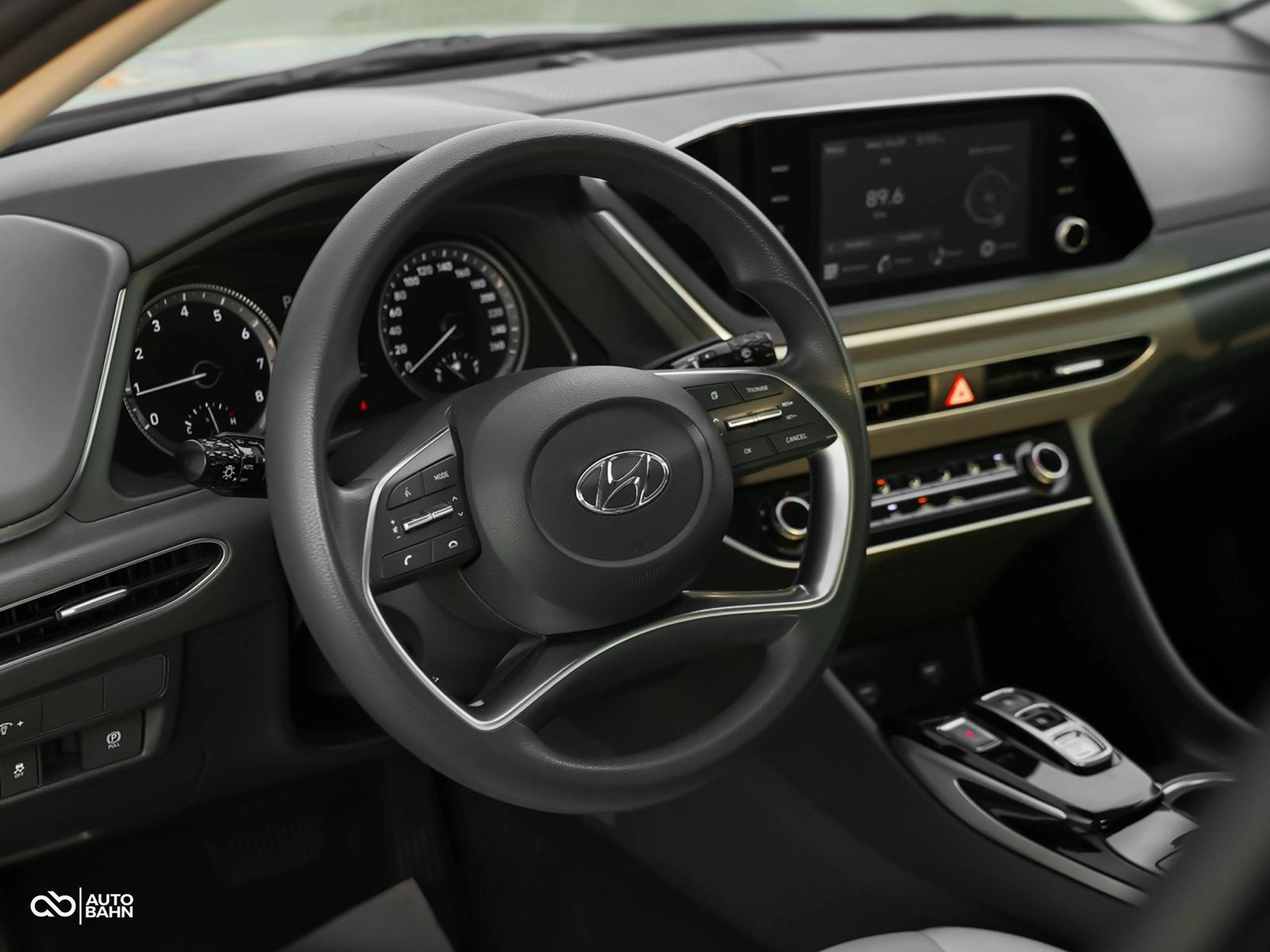 Hyundai Sonata 2023 — photo 7 for sale in Qatar