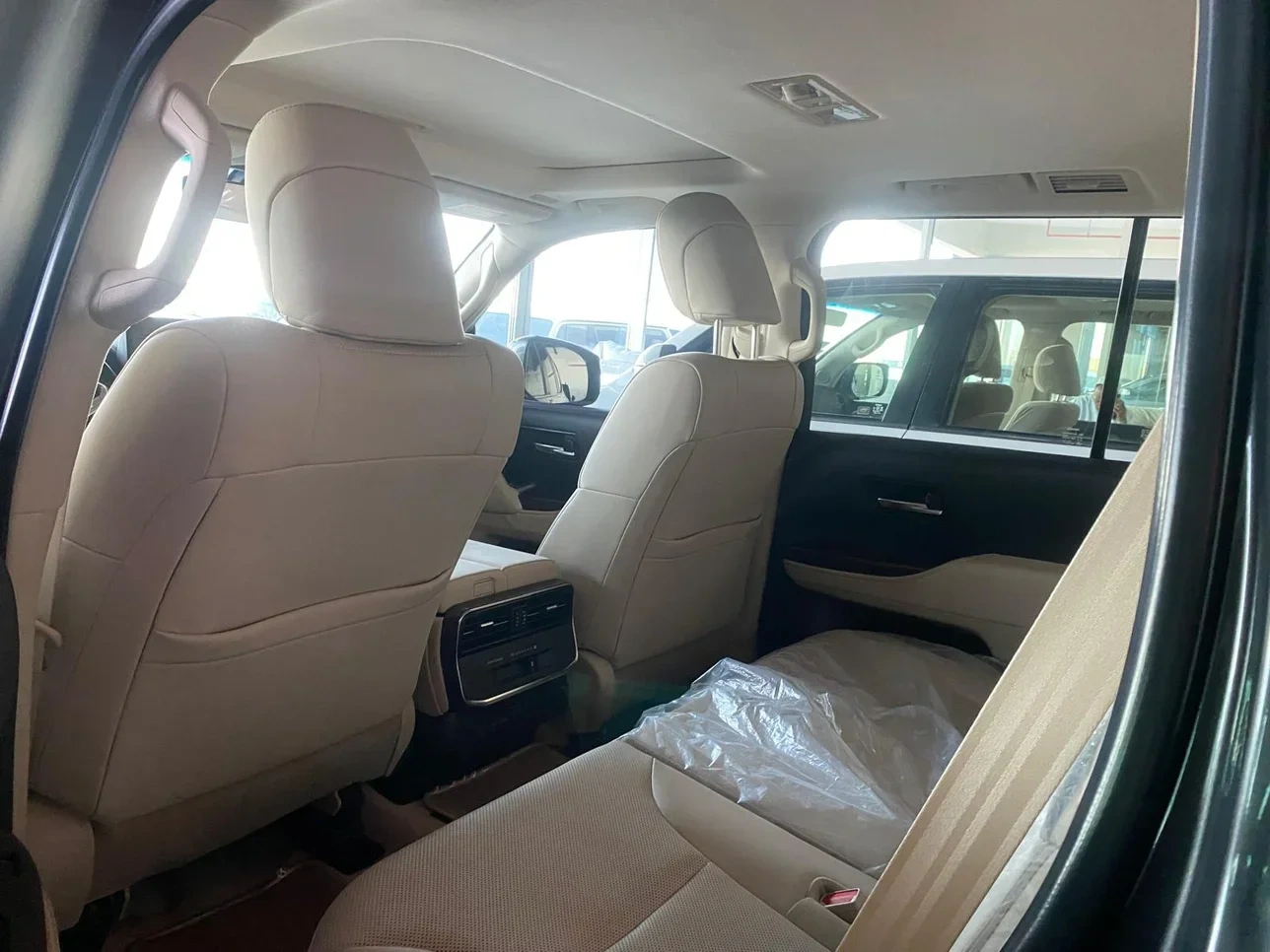 Toyota Land Cruiser GXR 2022 — photo 6 for sale in Qatar