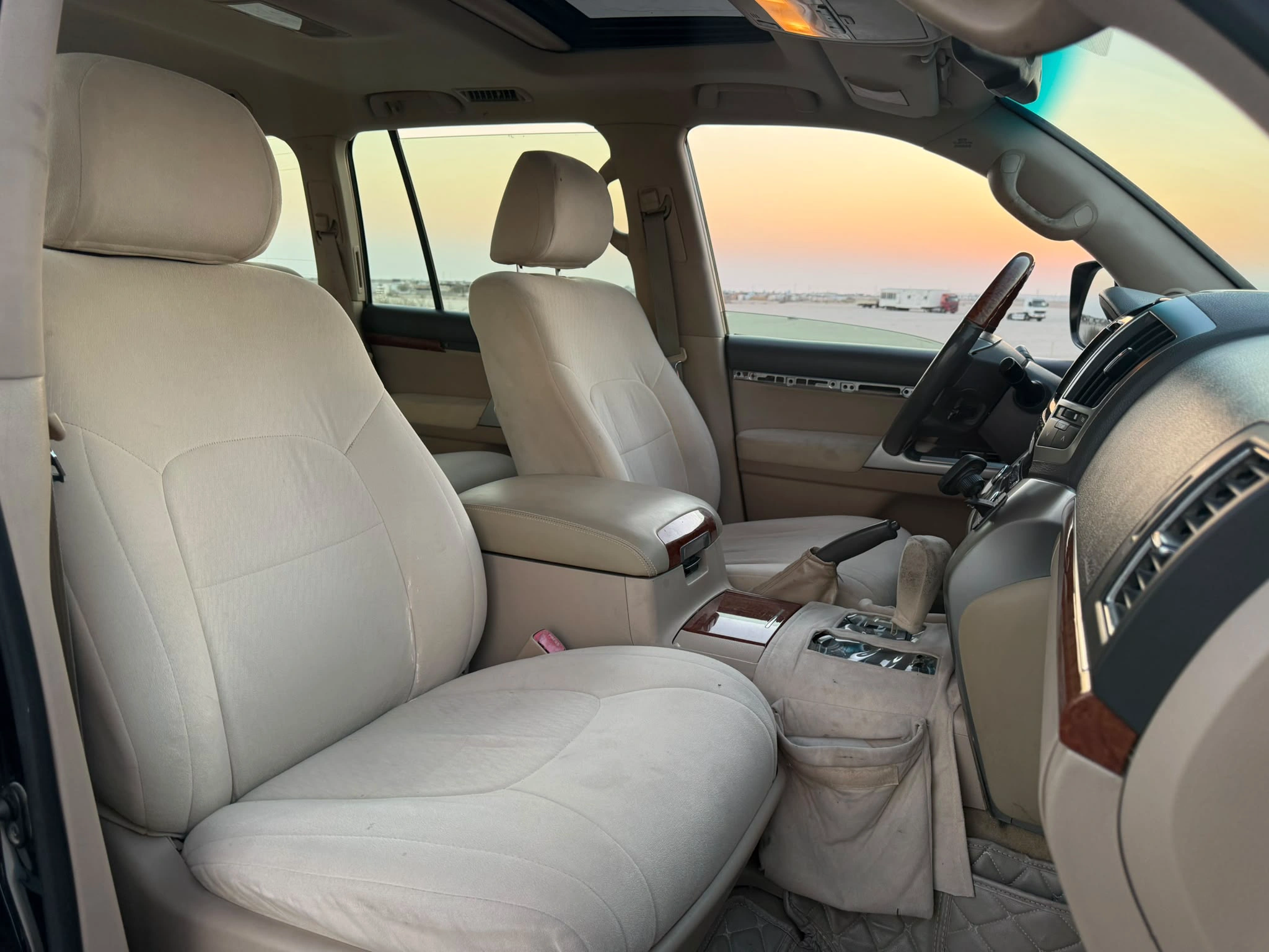 Toyota Land Cruiser VXR 2012 — photo 16 for sale in Qatar