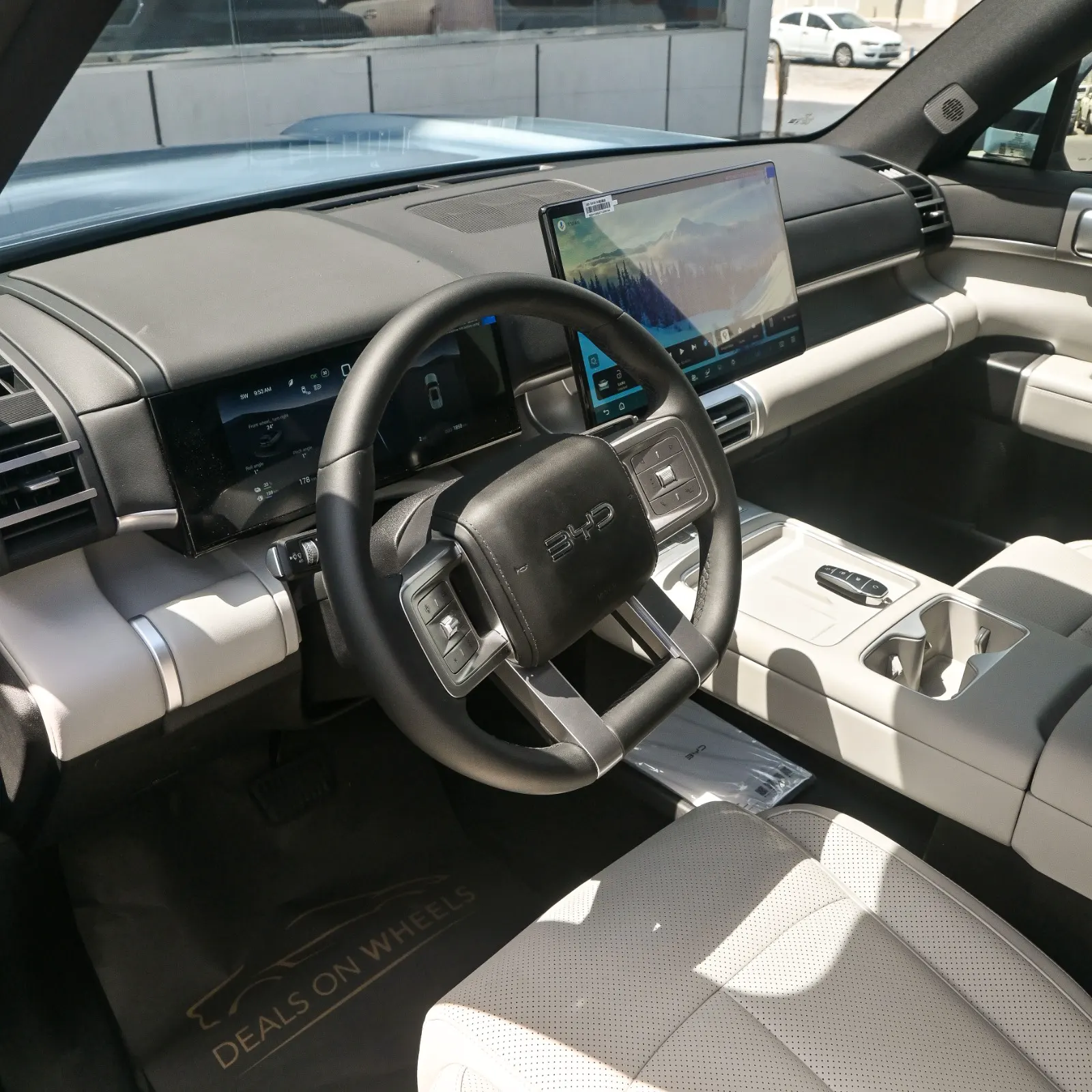 BYD TI 7 2027 — photo 6 for sale in Qatar
