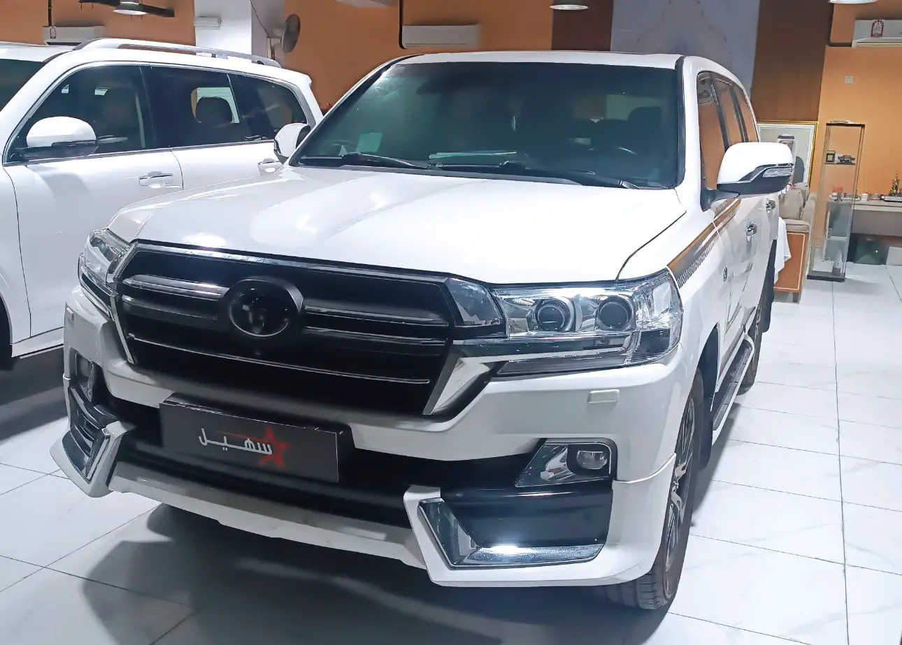 Toyota Land Cruiser VXR 2021