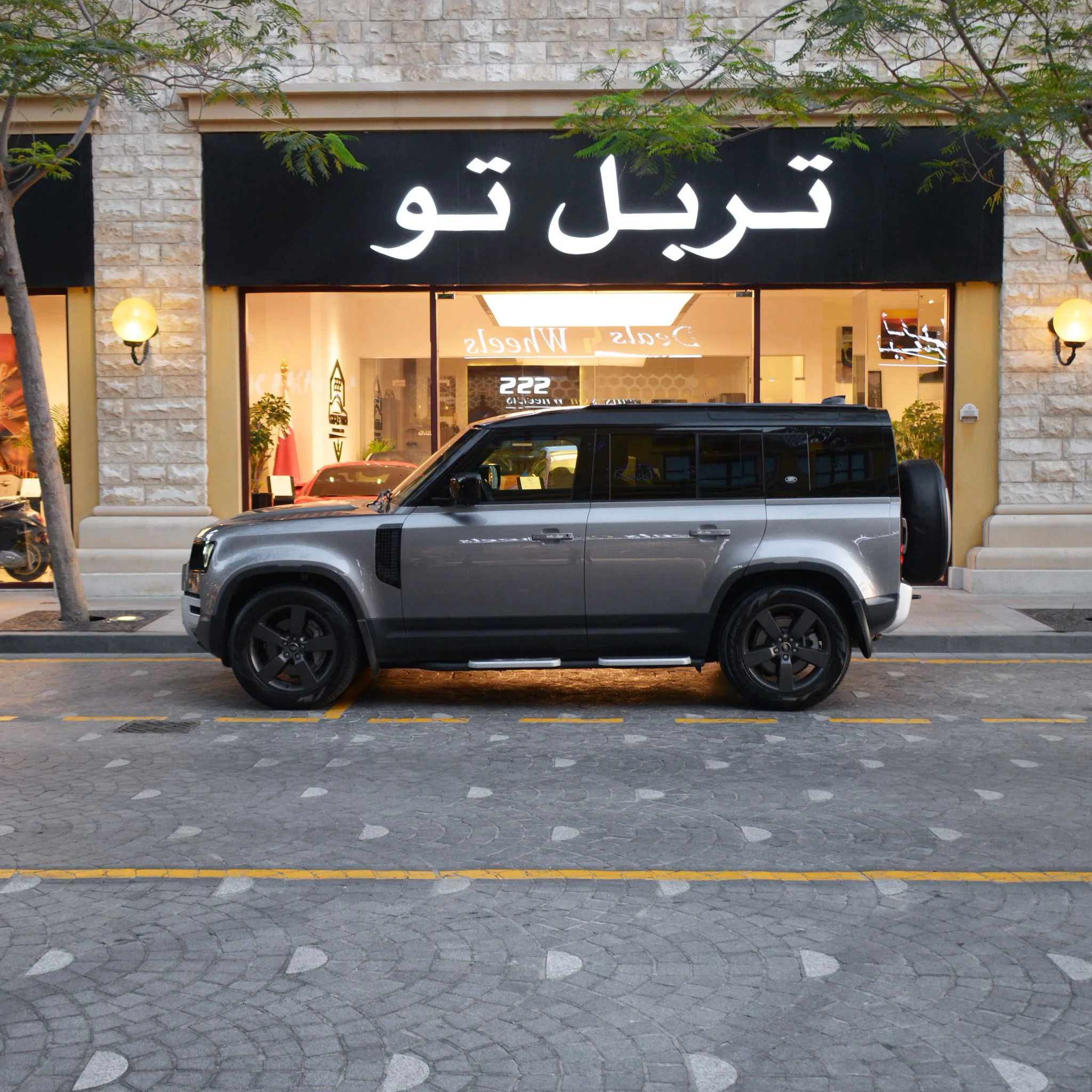 Landrover DEFENDER HSE 2023