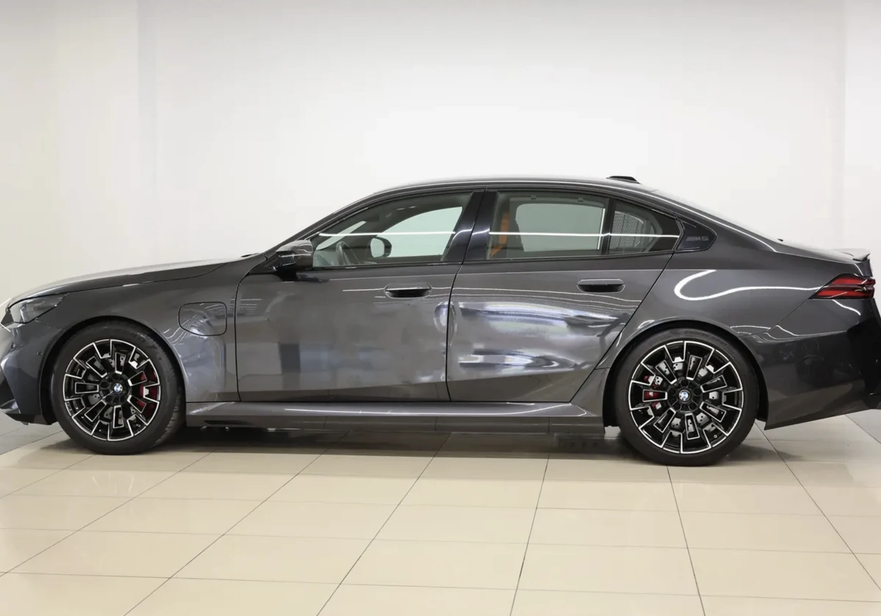 BMW M5 2026 — photo 2 for sale in Qatar