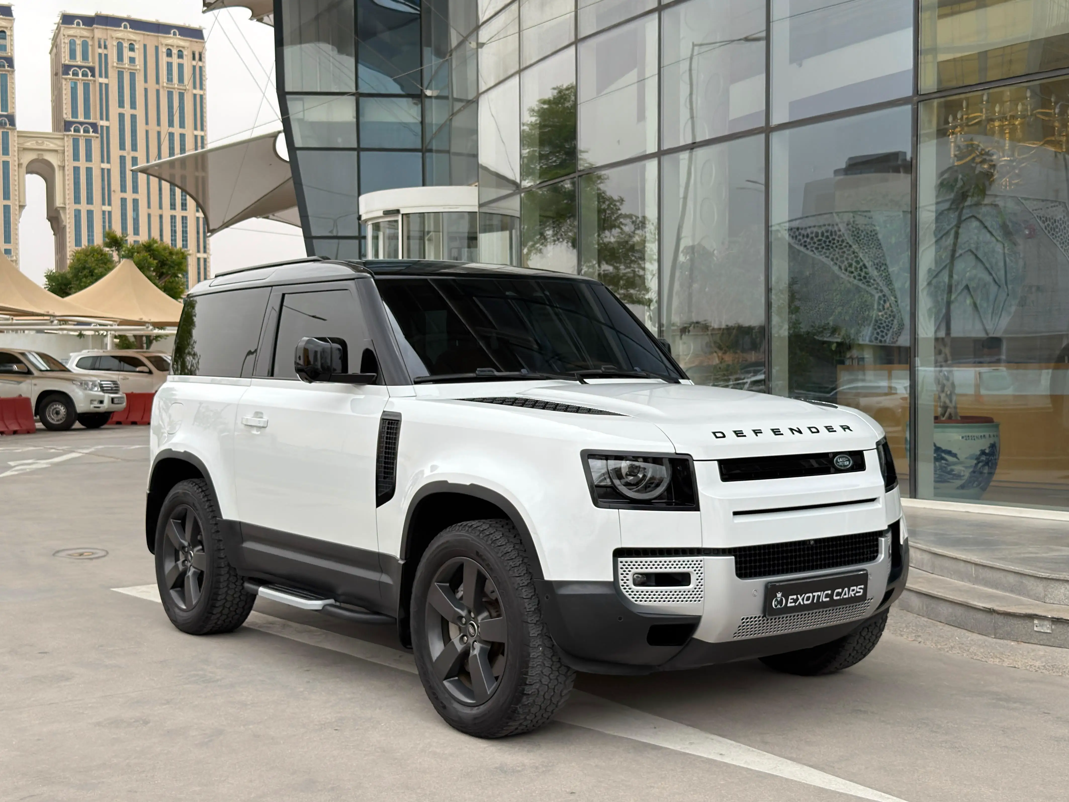Landrover Defender 2023