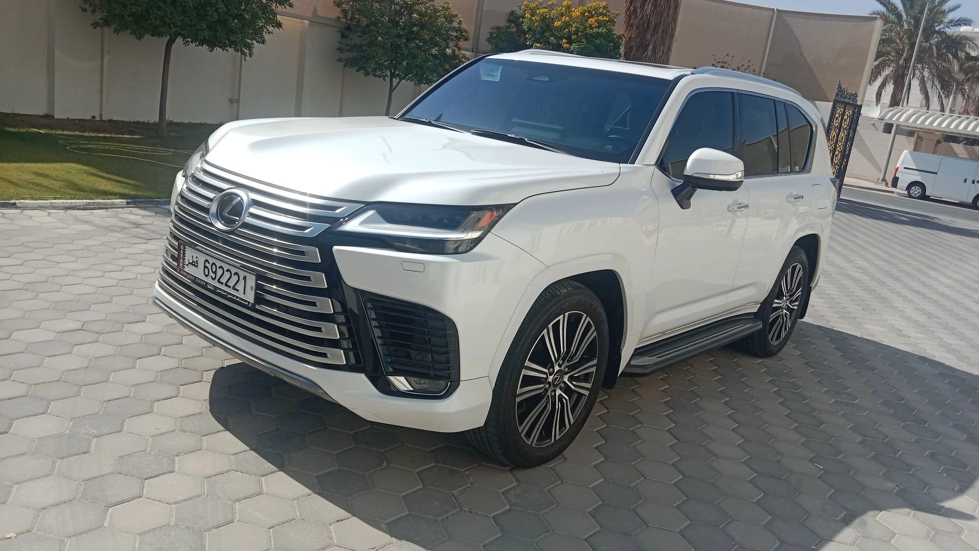 Lexus LX 600 2025