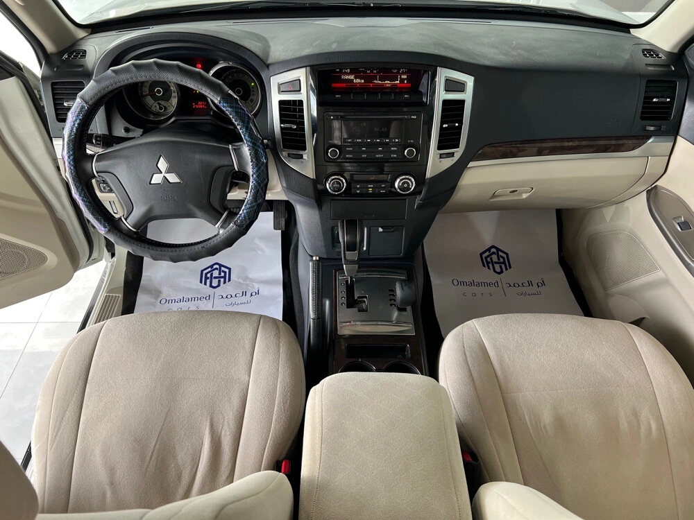 Mitsubishi Pajero GLS 2017