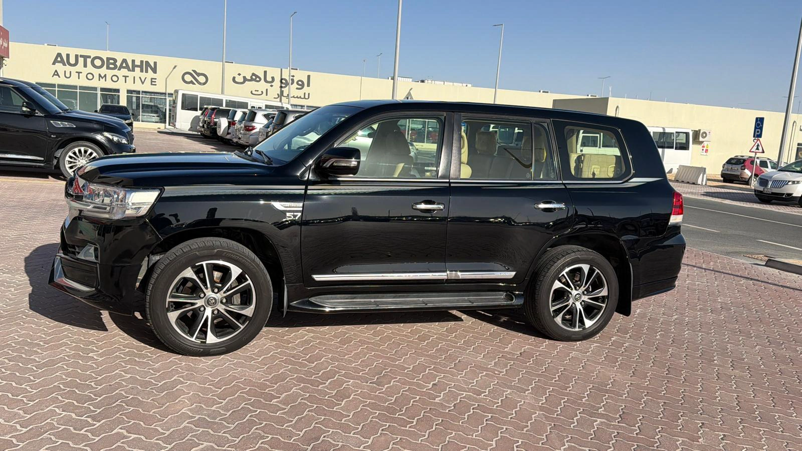 Toyota Land Cruiser VXR 2016 — photo 3 for sale in Qatar