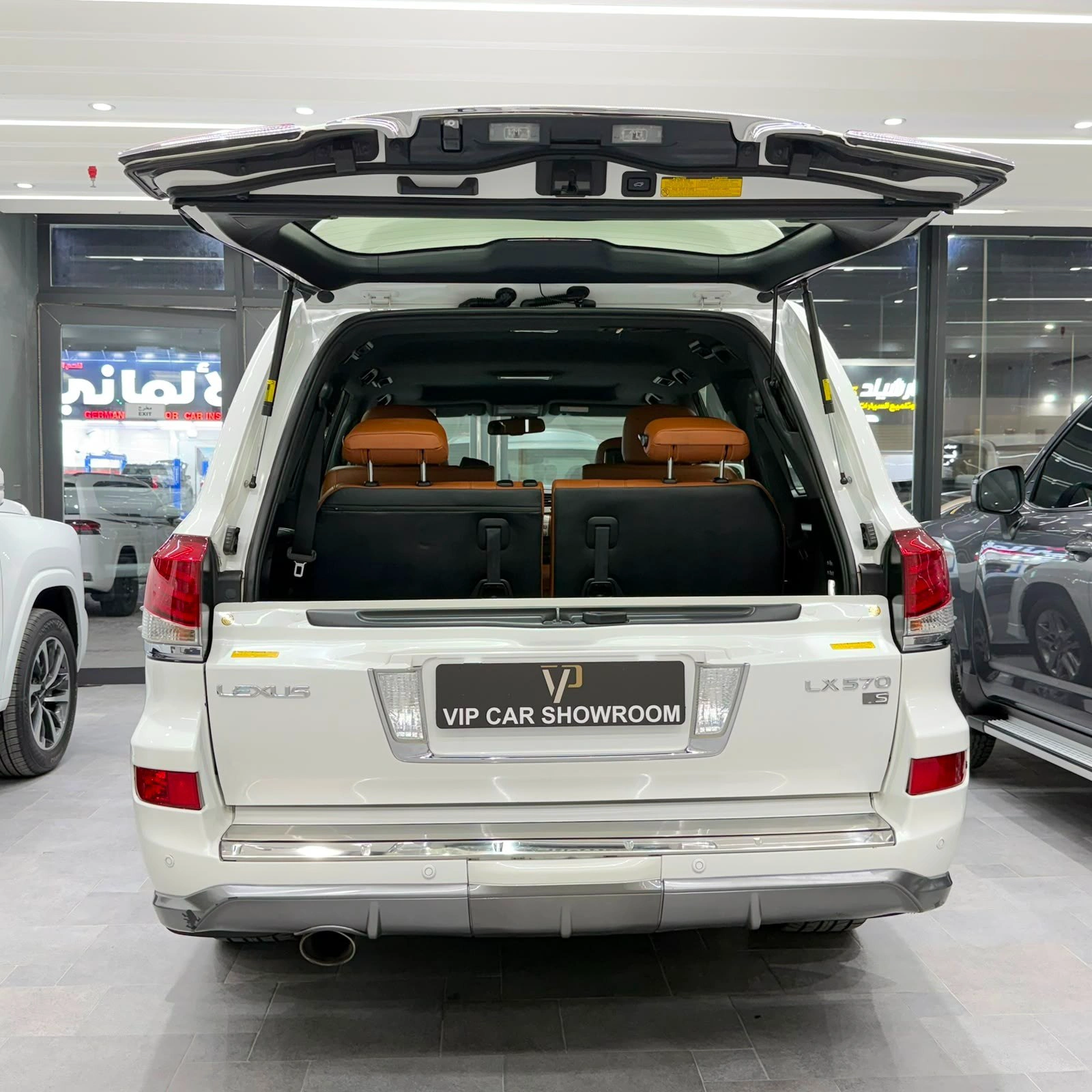 Lexus LX 570 2014 — photo 8 for sale in Qatar