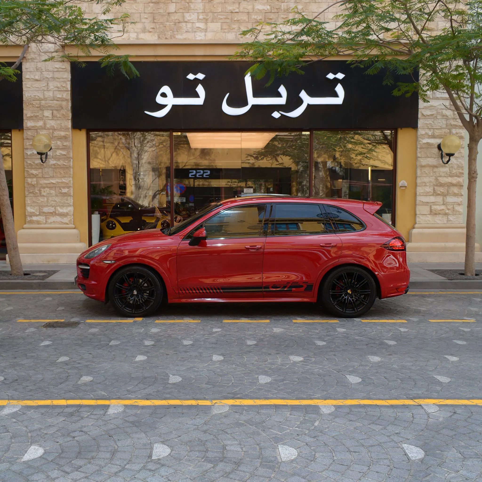 Porsche Cayenne GTS 2013
