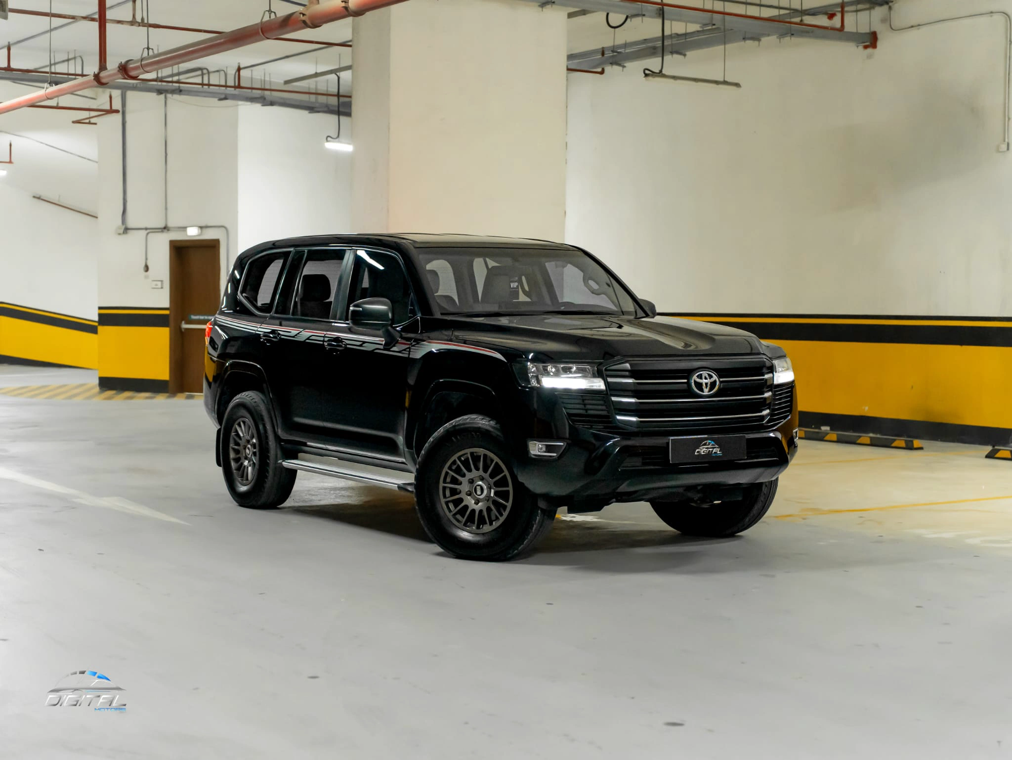 Toyota Land Cruiser GXR 2023