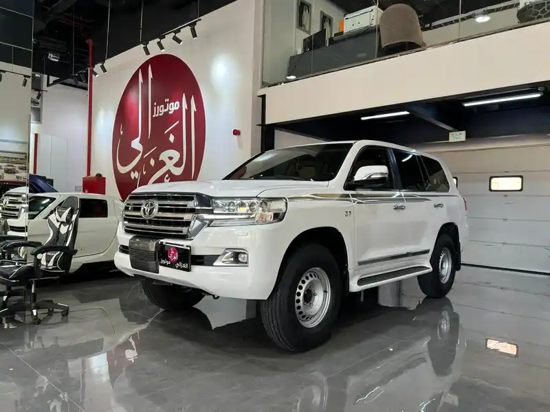 Toyota Land Cruiser VXR 2016