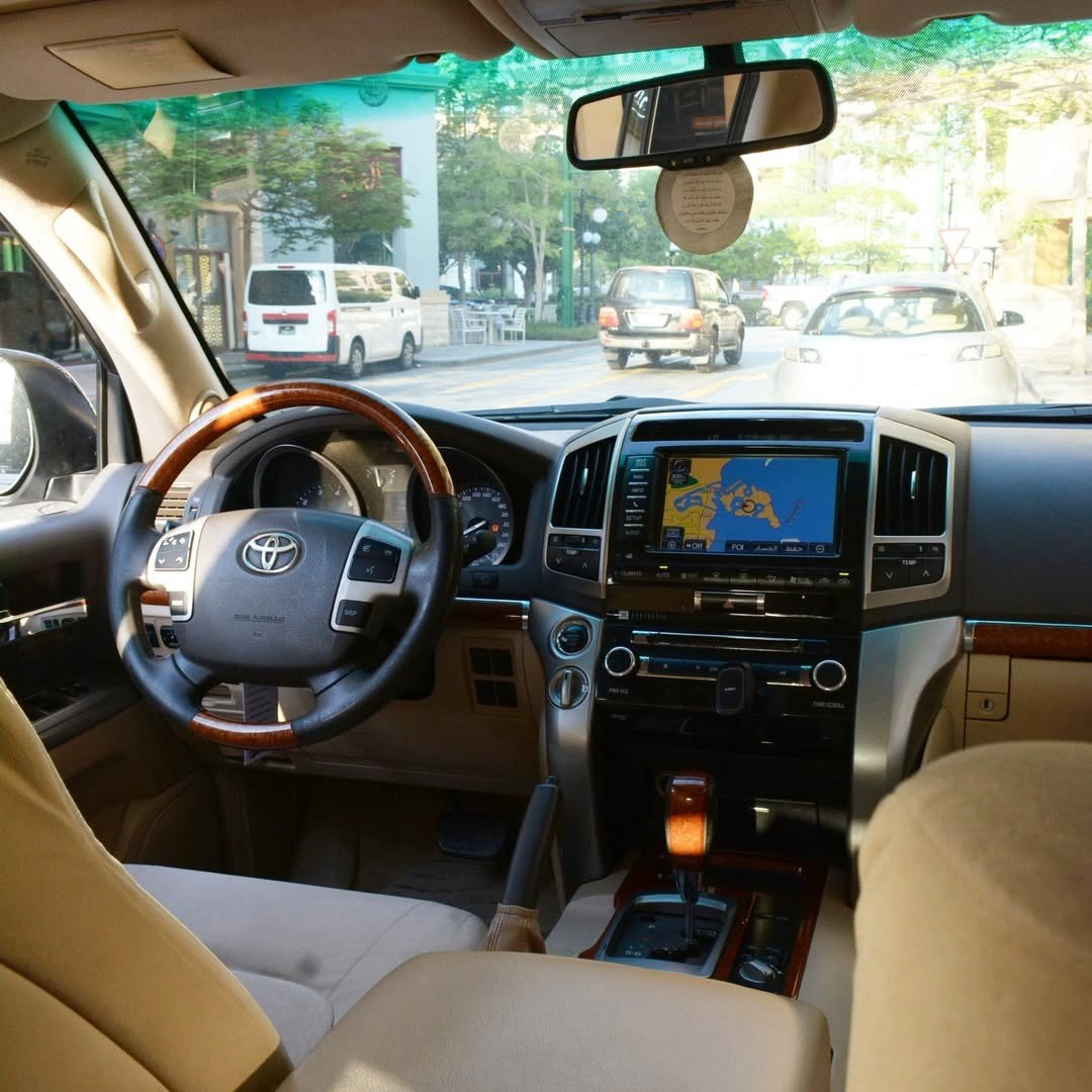 Toyota Land Cruiser VXR 2014 — photo 8 for sale in Qatar