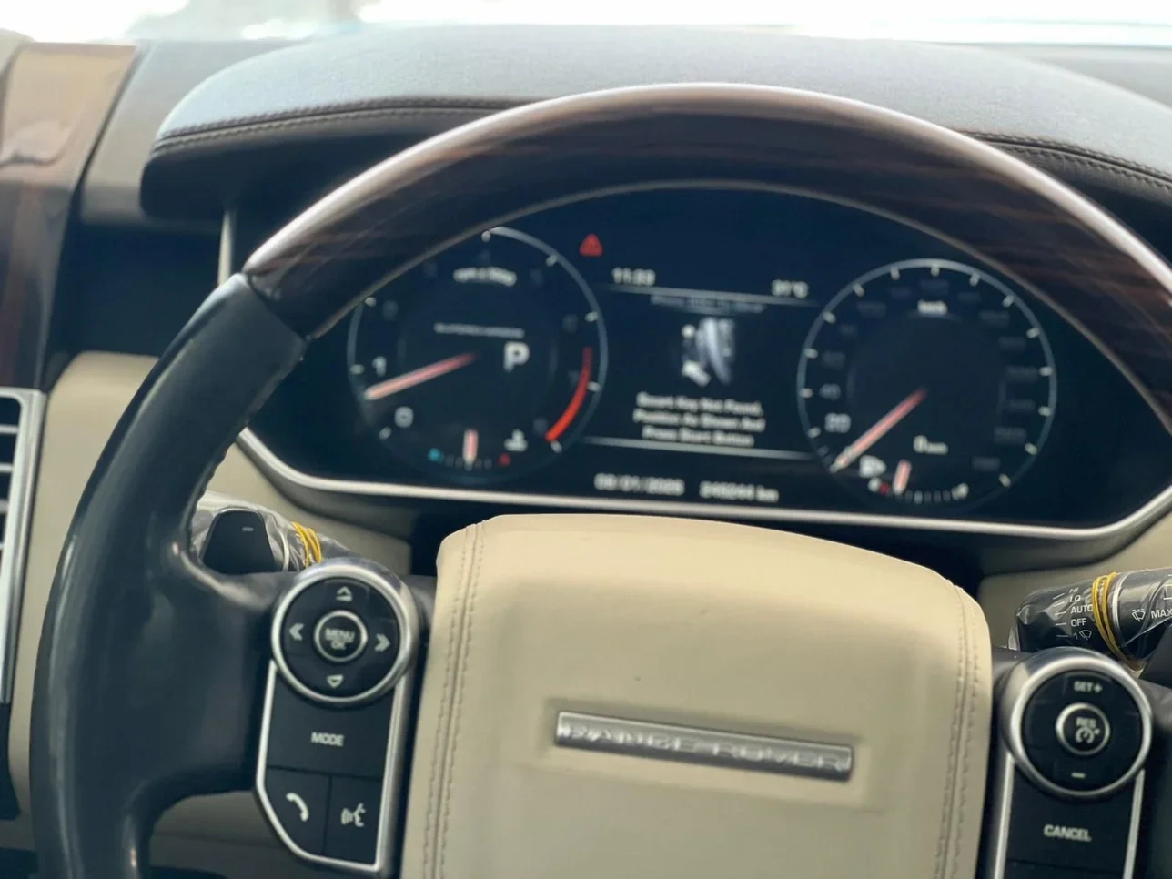 Landrover RANGE ROVER 2014 — photo 10 for sale in Qatar