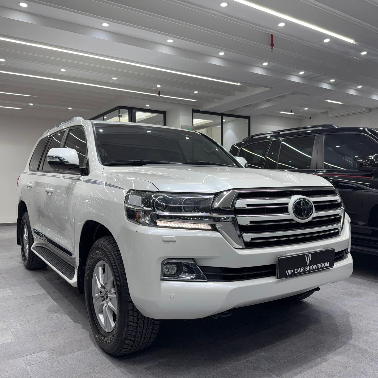 Toyota Land Cruiser GXR 2017 — photo 4 for sale in Qatar