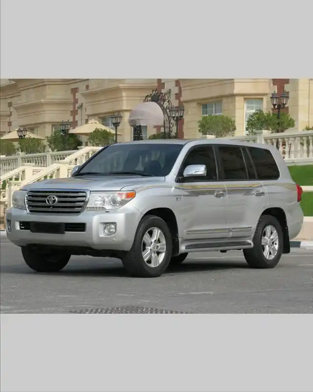Toyota Land Cruiser VXR 2013