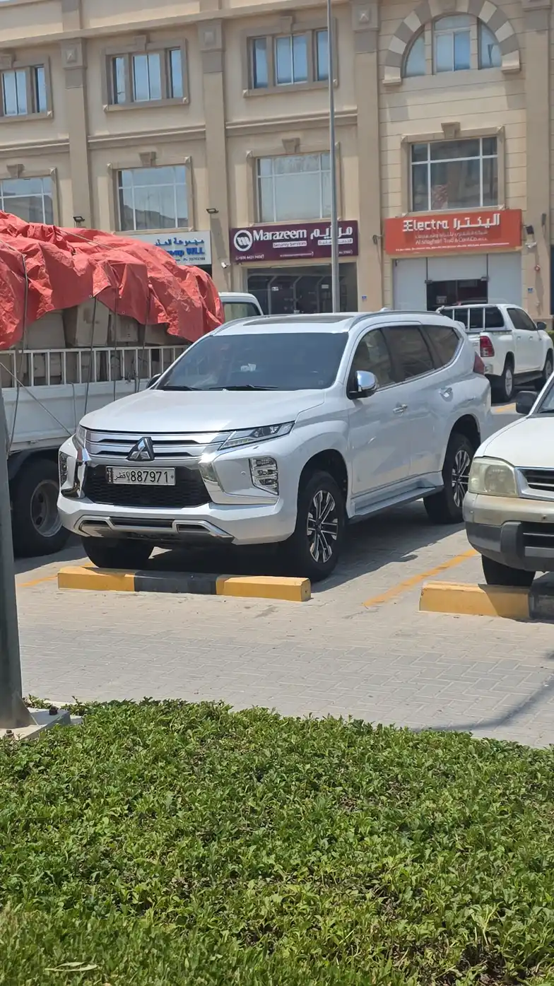 Mitsubishi Montero 2002