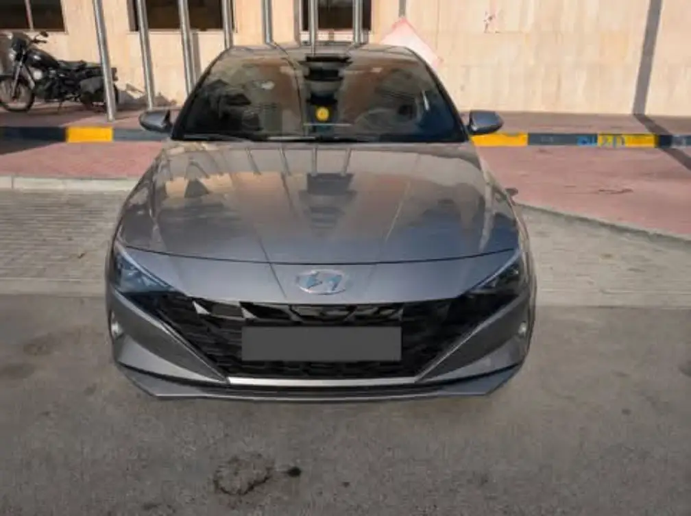 Hyundai Elantra Standard 2023