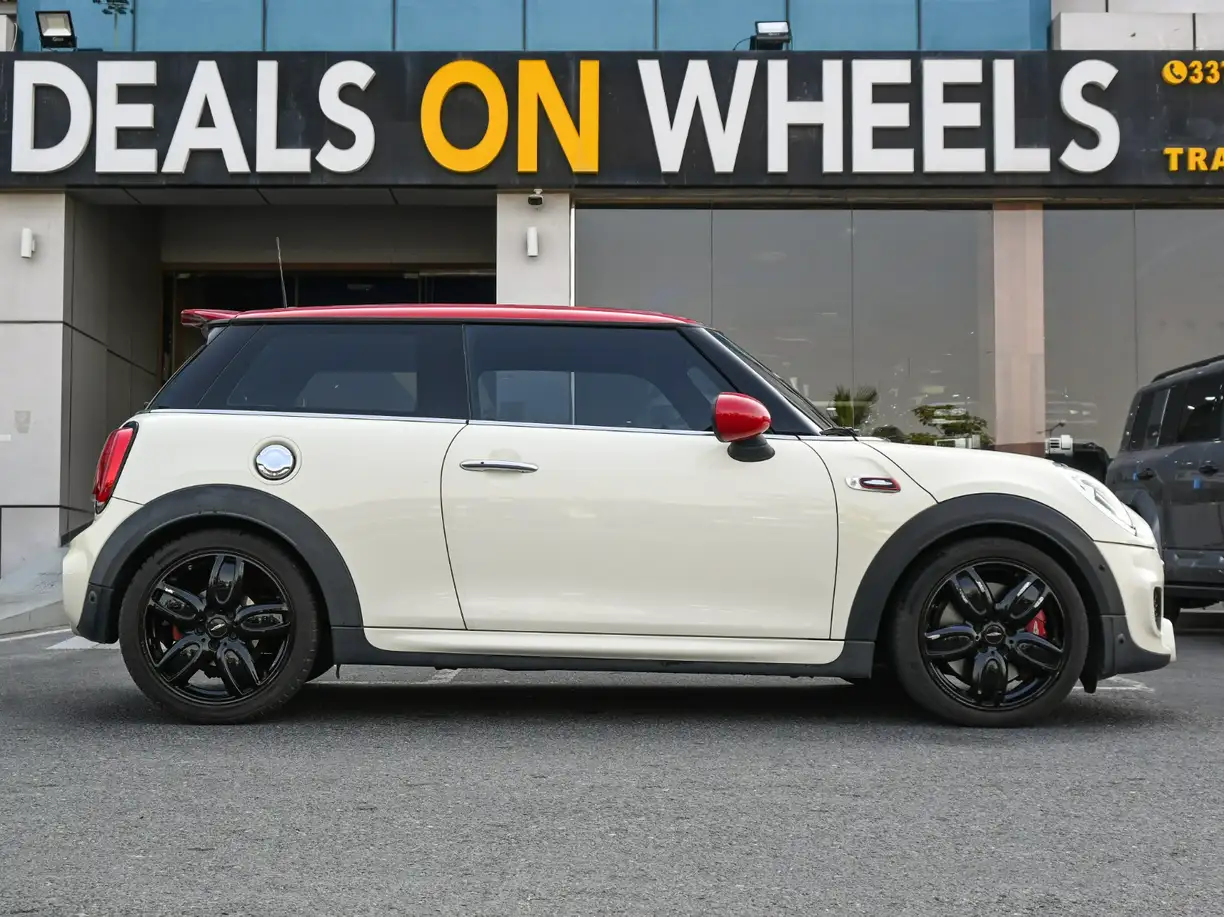 Mini Cooper JCW 2016