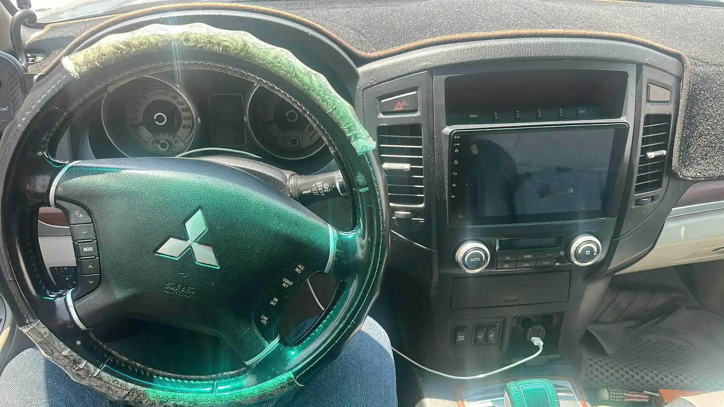 Mitsubishi Pajero جولد ايدايشن ٣٨٠٠ 2008
