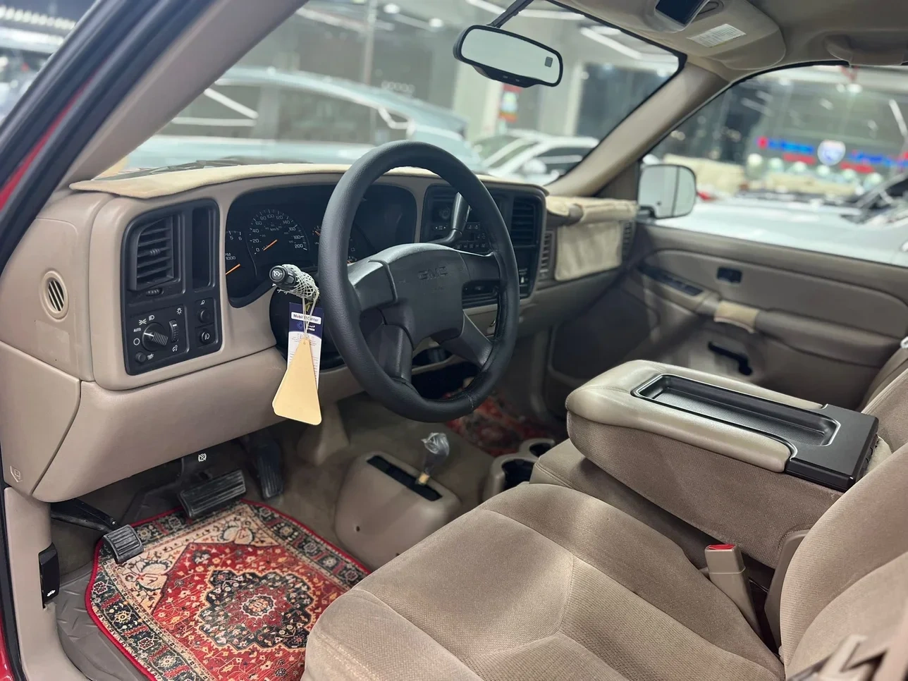 GMC Sierra 2004 — photo 7 for sale in Qatar