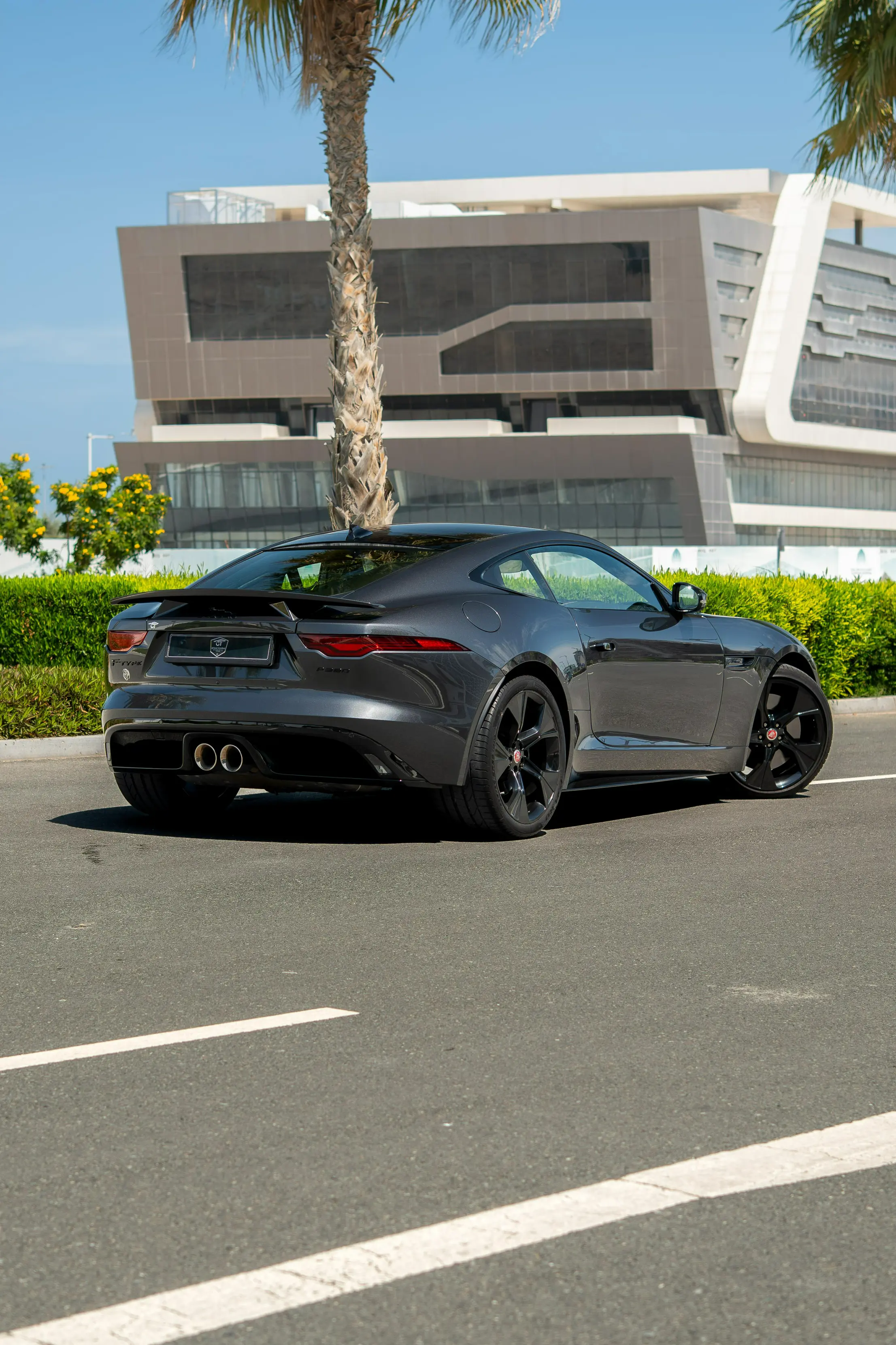 Jaguar F – Type 2021