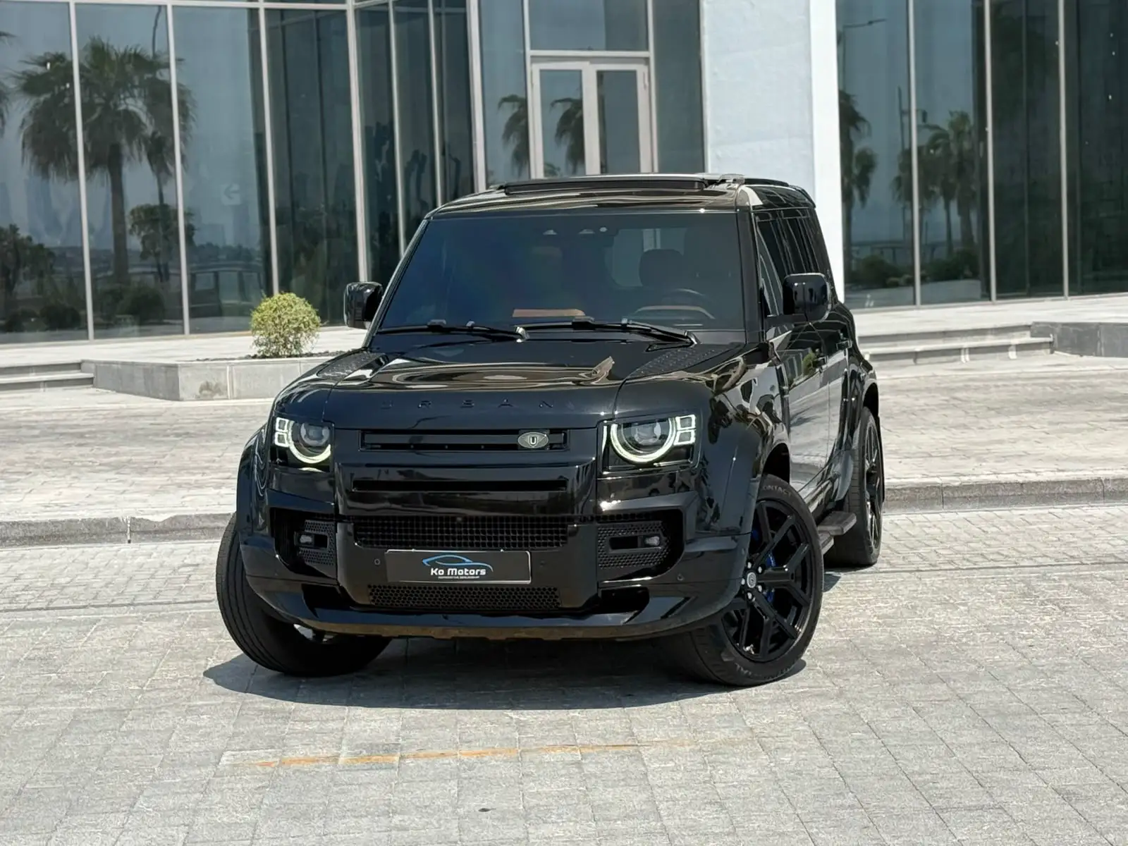 Landrover Defender 2024