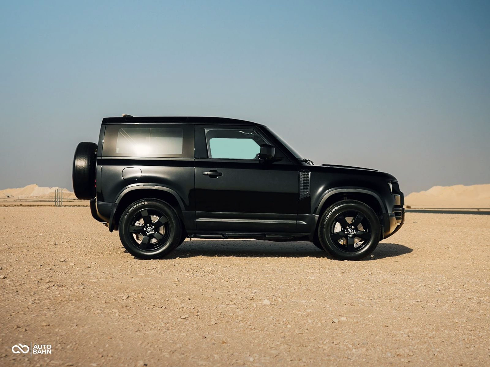 Landrover DEFENDER 90-HSE 2023 — photo 3 for sale in Qatar