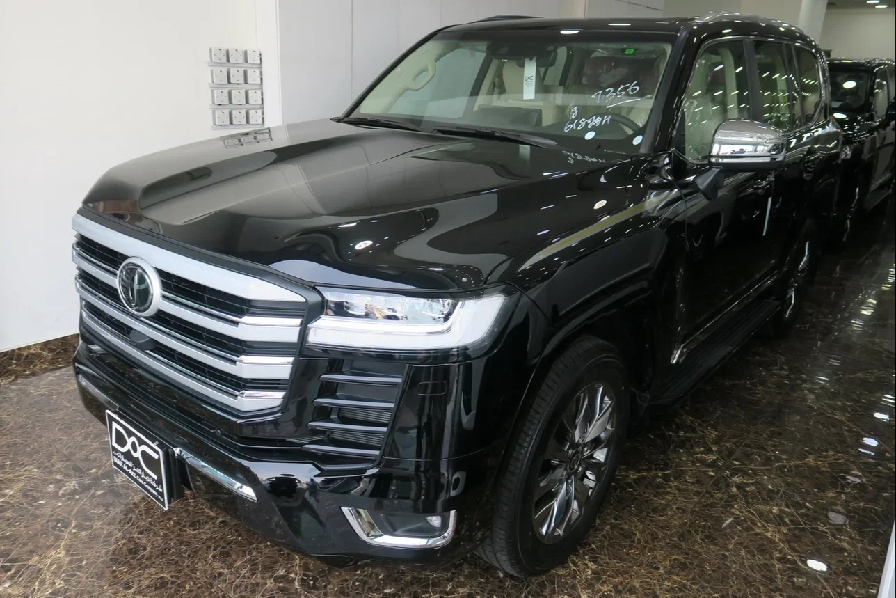 Toyota Land Cruiser VX 2024