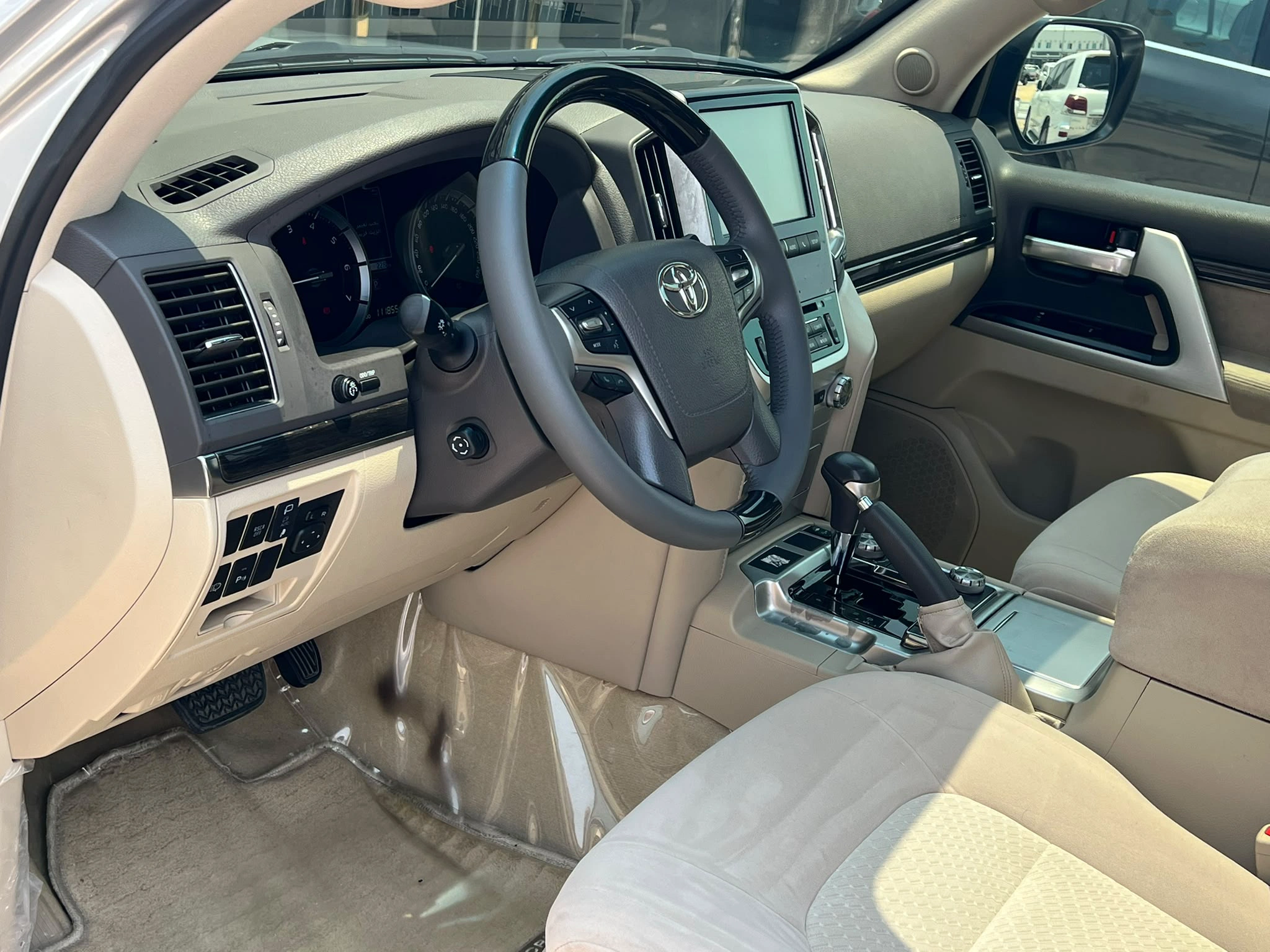 Toyota Land Cruiser VXR 2026