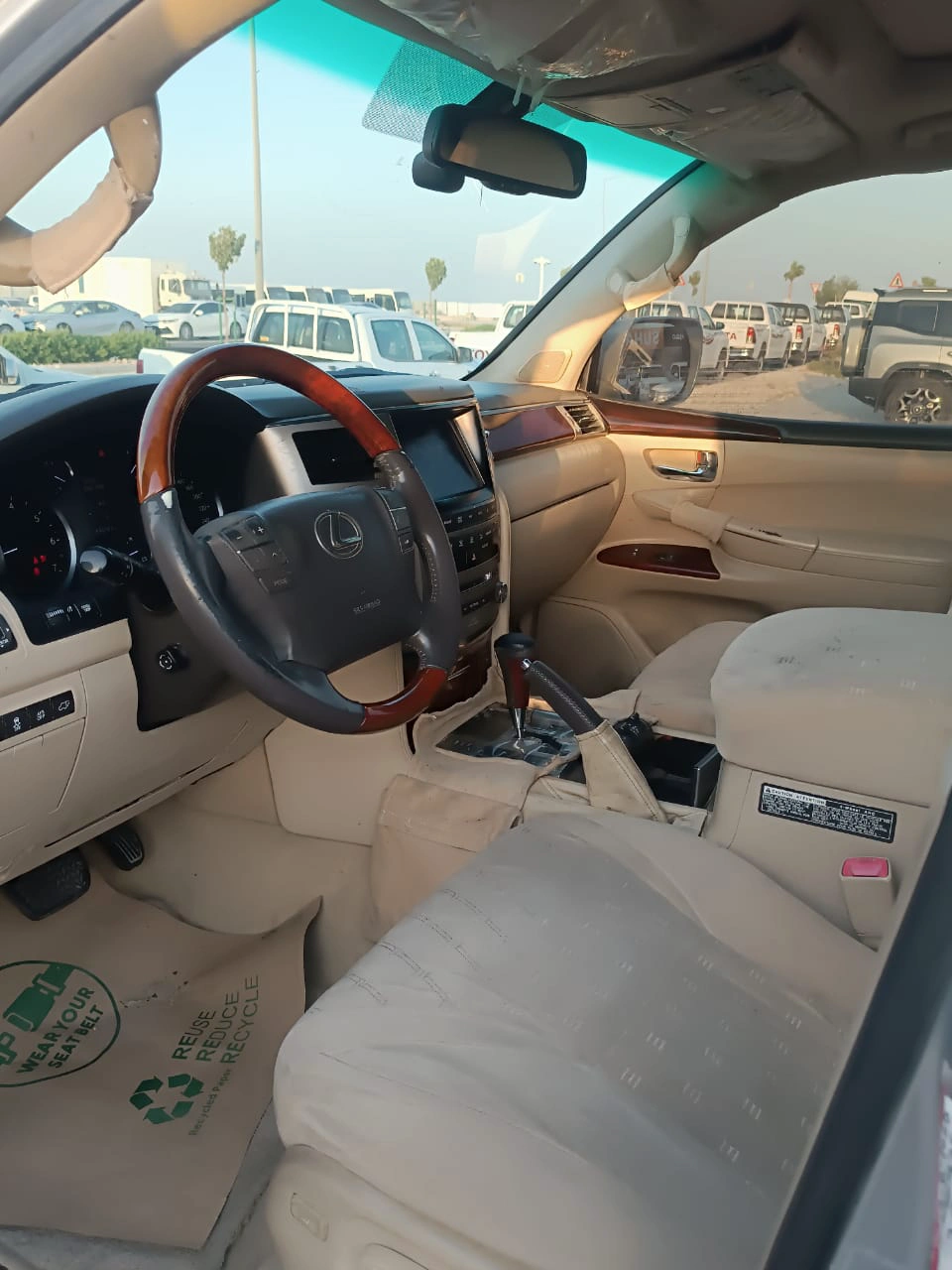 Lexus LX 570 2013 — photo 8 for sale in Qatar
