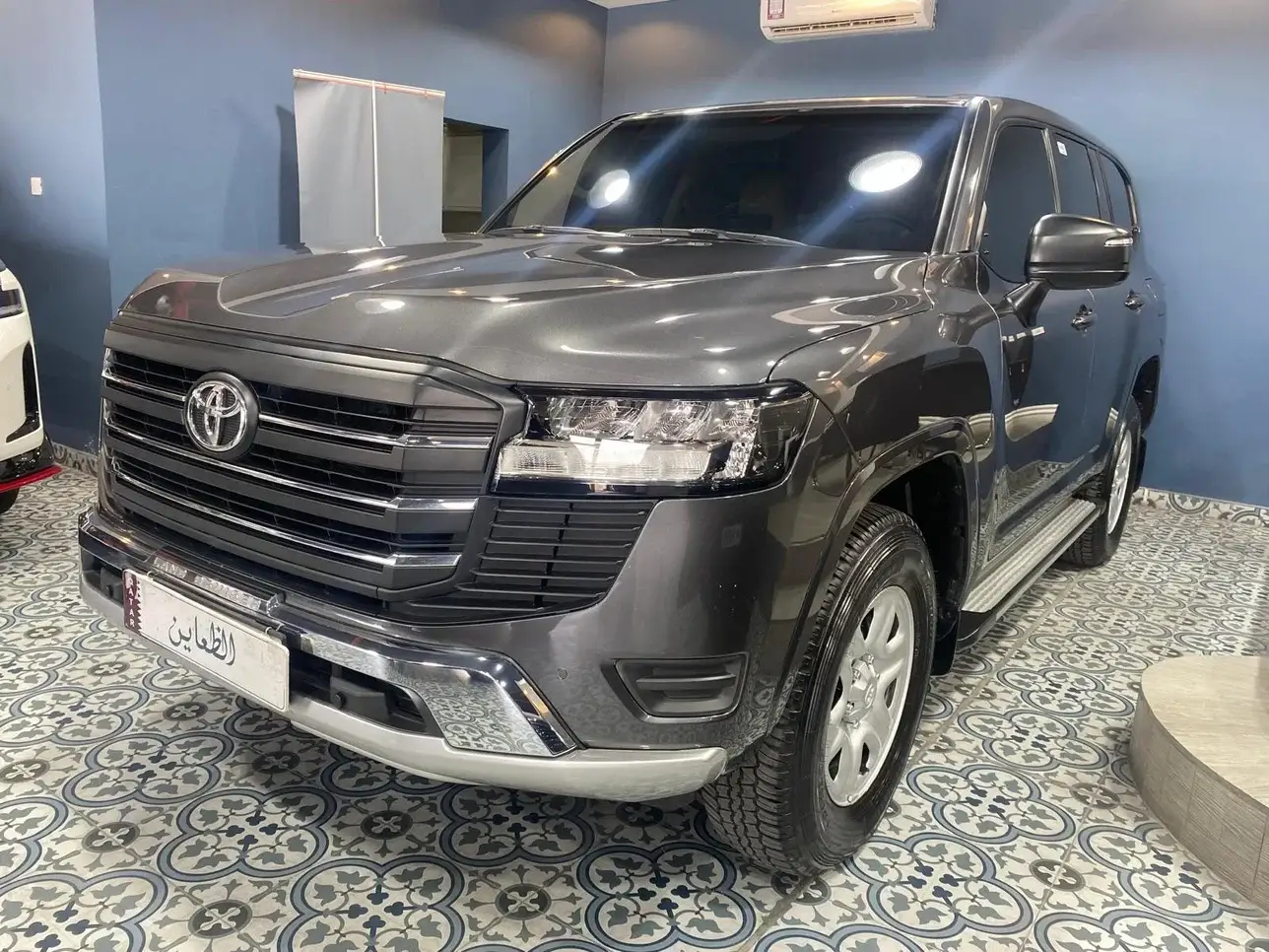 Toyota Land Cruiser GX 2023