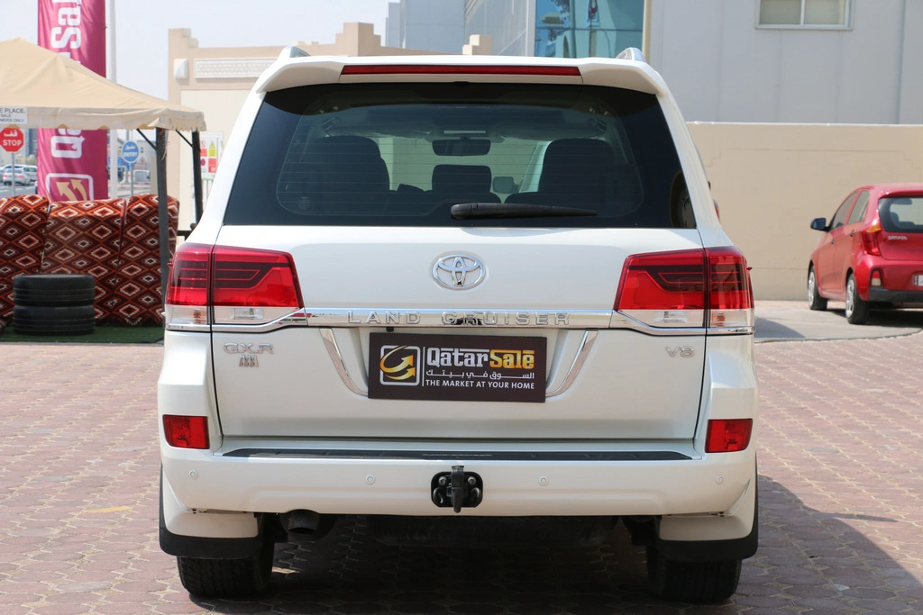 Toyota Land Cruiser GXR 8  2018