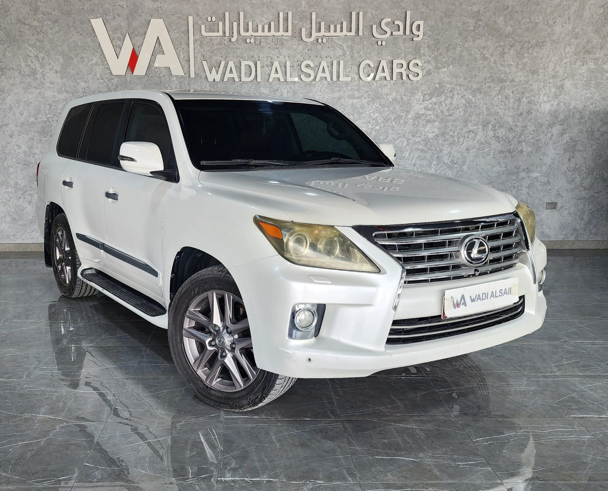 Lexus LX 570 2013
