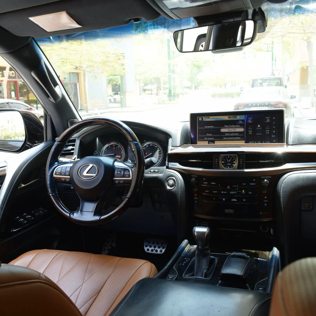 Lexus LX 570 2016 — photo 7 for sale in Qatar