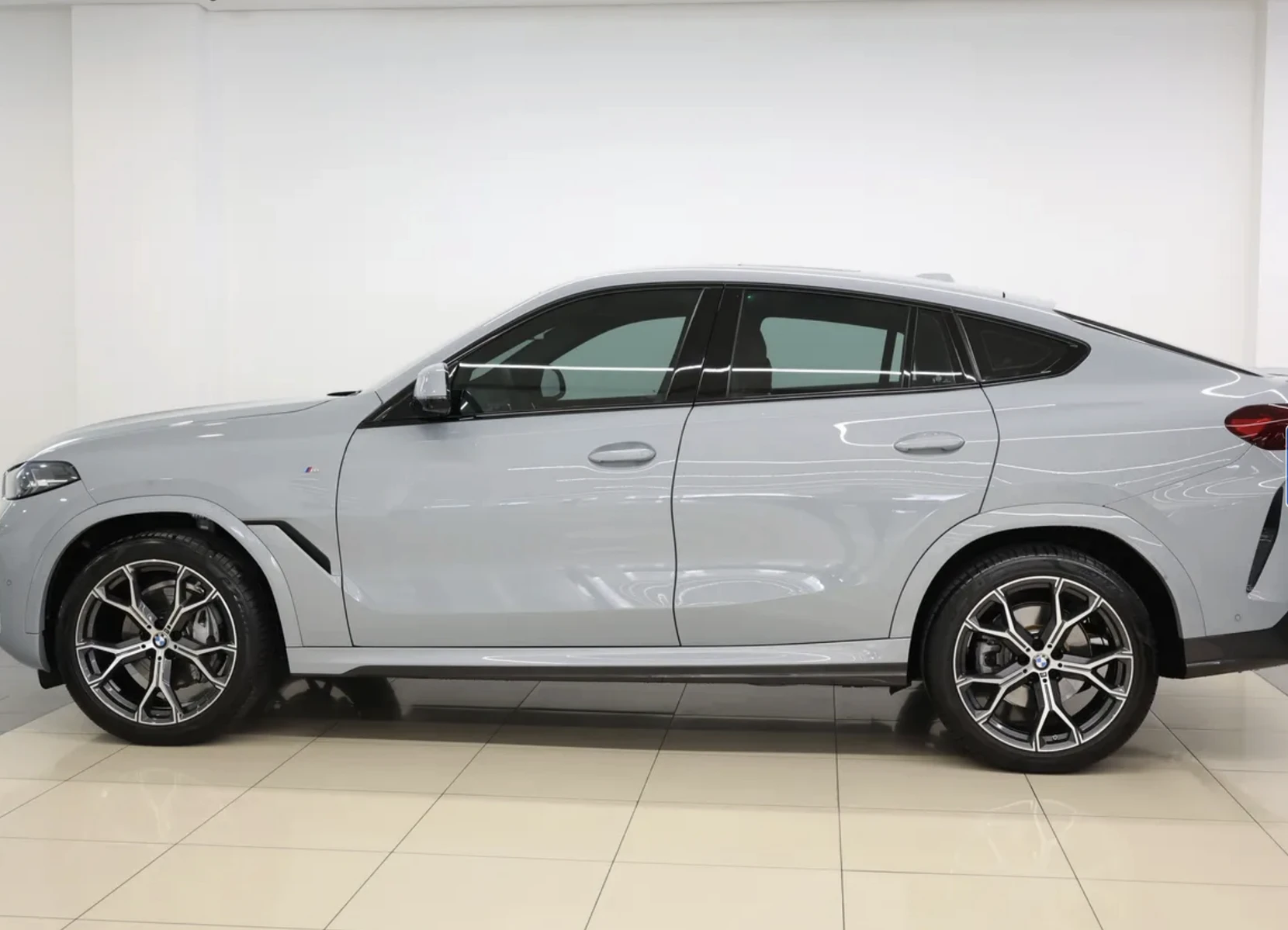 BMW X6 2025 — photo 2 for sale in Qatar