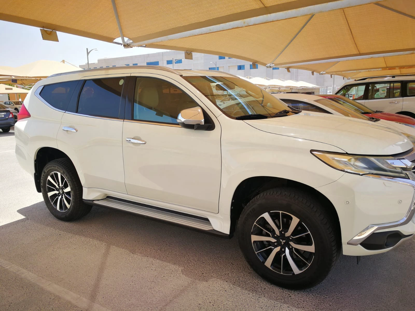 Mitsubishi Montero SPORT 2016