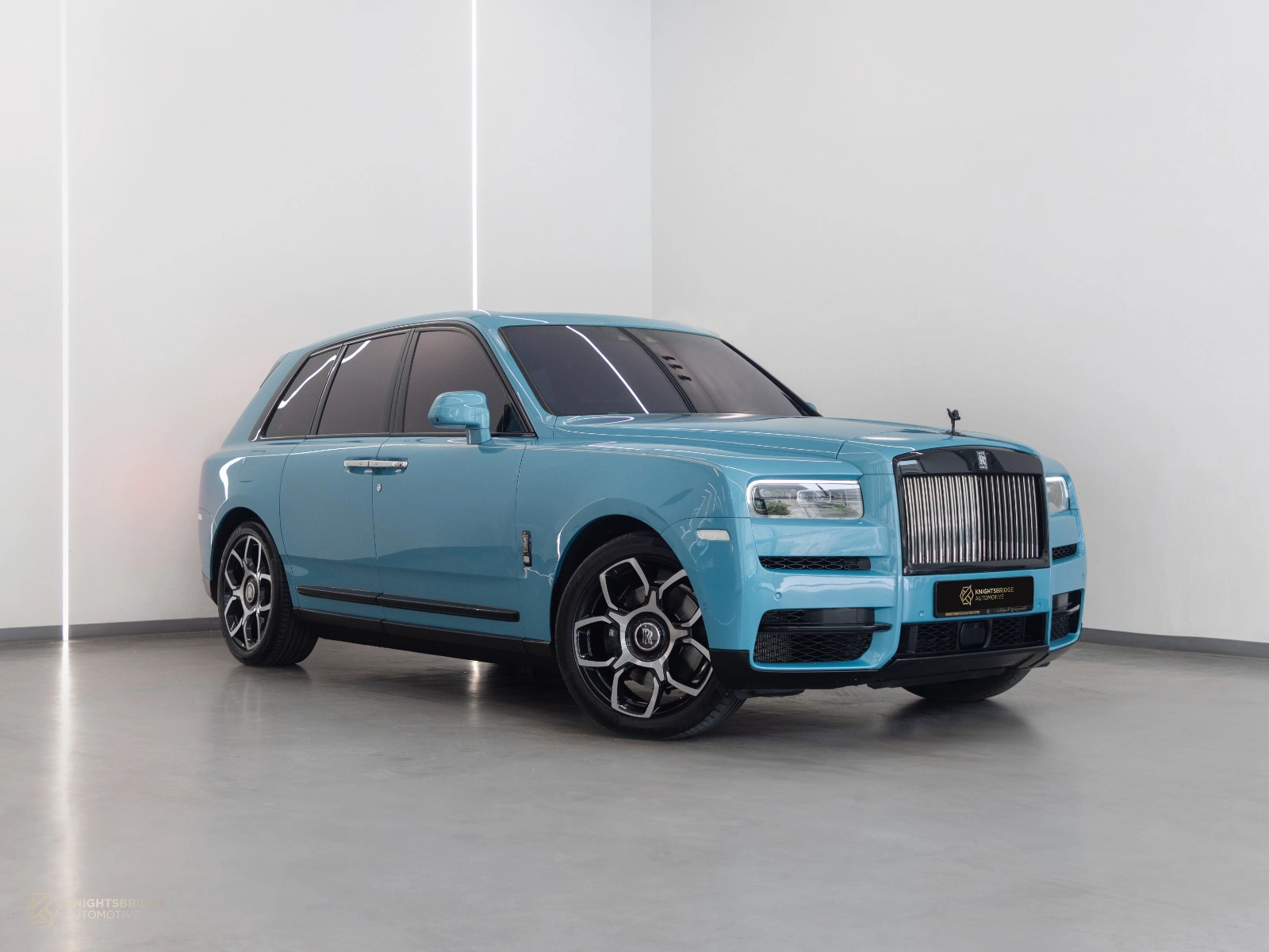 Rolls Royce Cullinan 2021