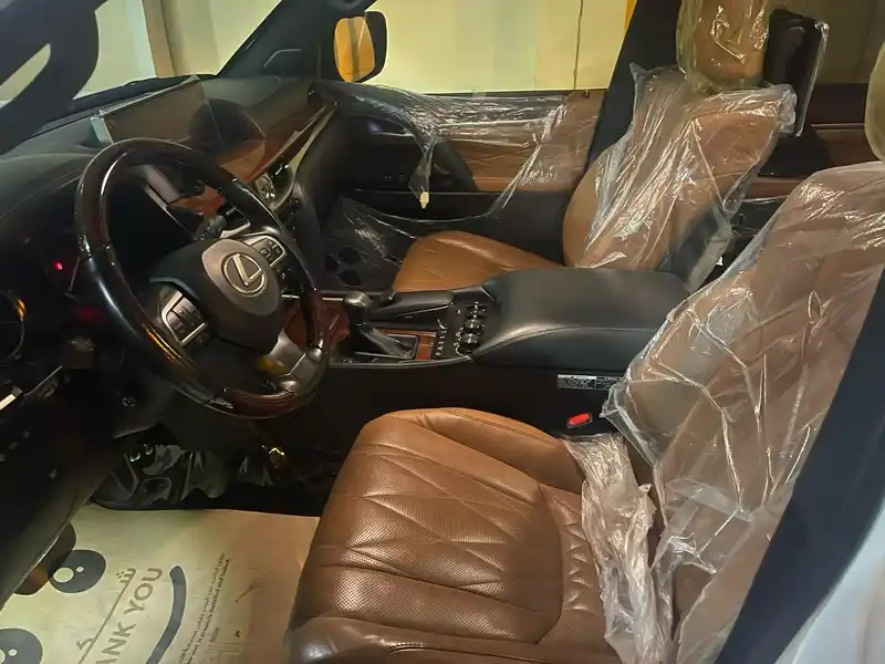 Lexus LX 570 2021
