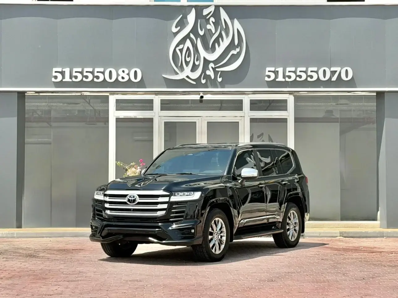 Toyota Land Cruiser VXR 2025