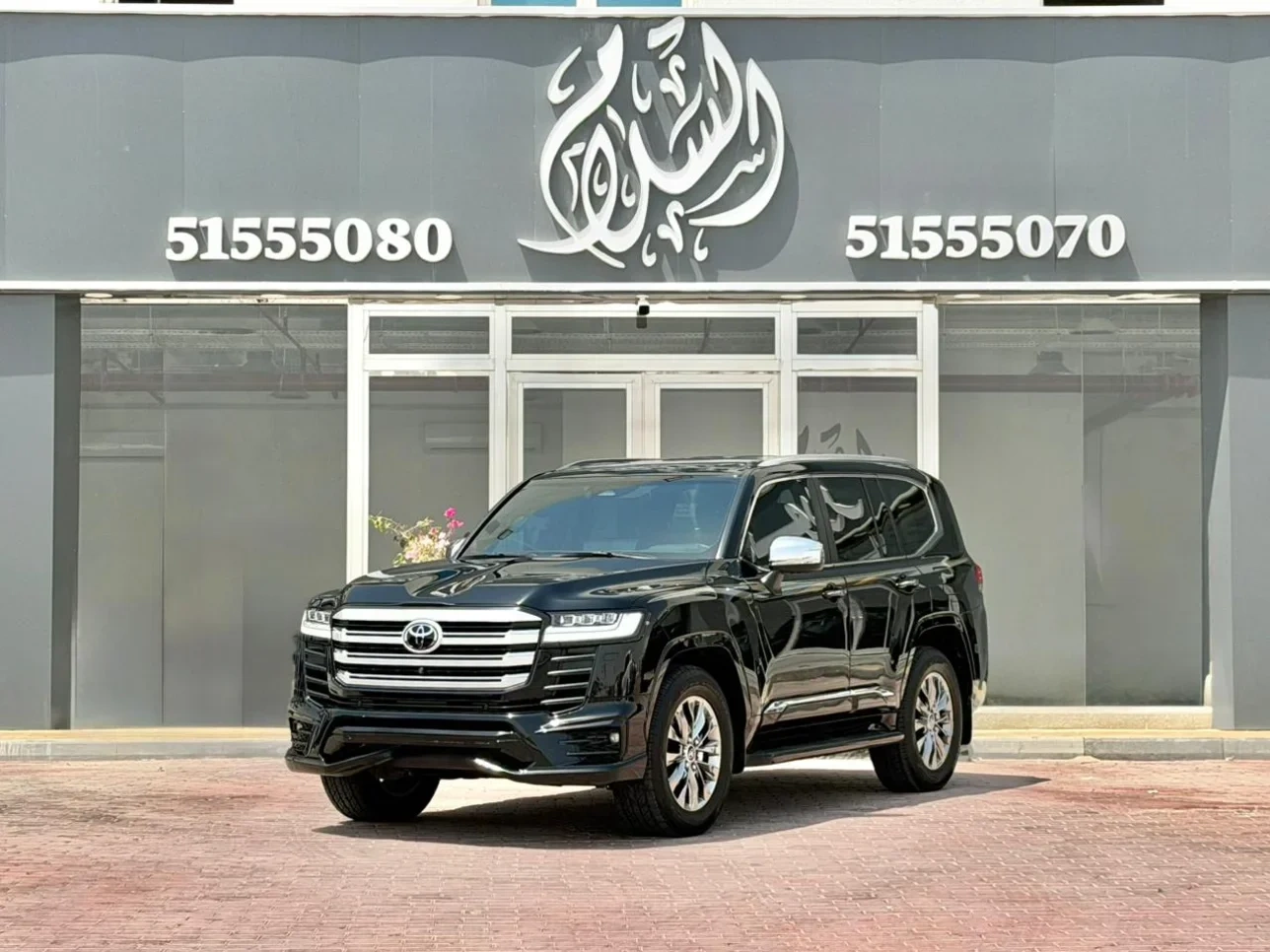 Toyota Land Cruiser VXR 2025