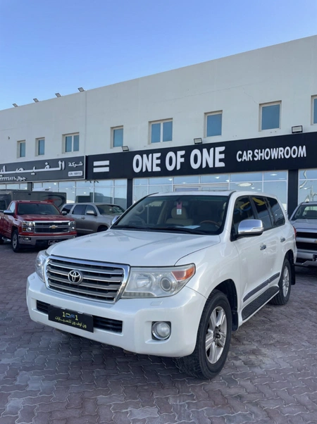 Toyota Land Cruiser GXR 2012