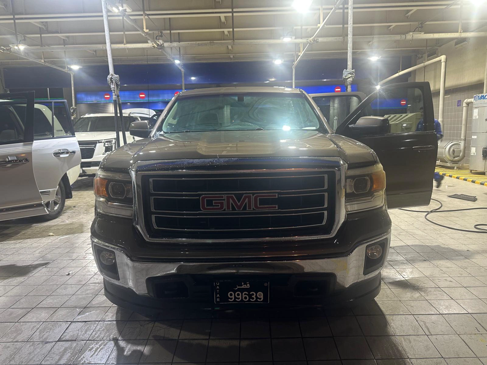 GMC Sierra Automatic  2014