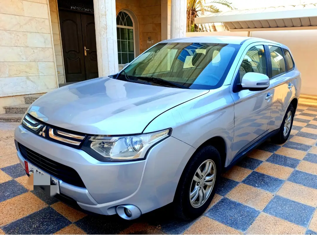 Mitsubishi Outlander 2014