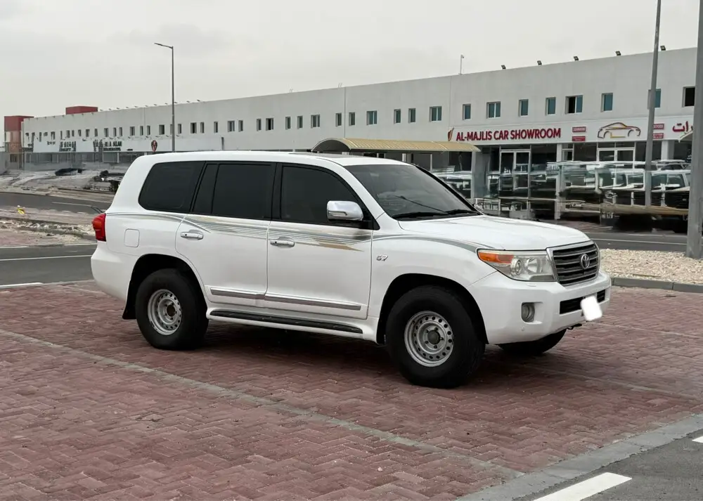 Toyota Land Cruiser VXR 2014