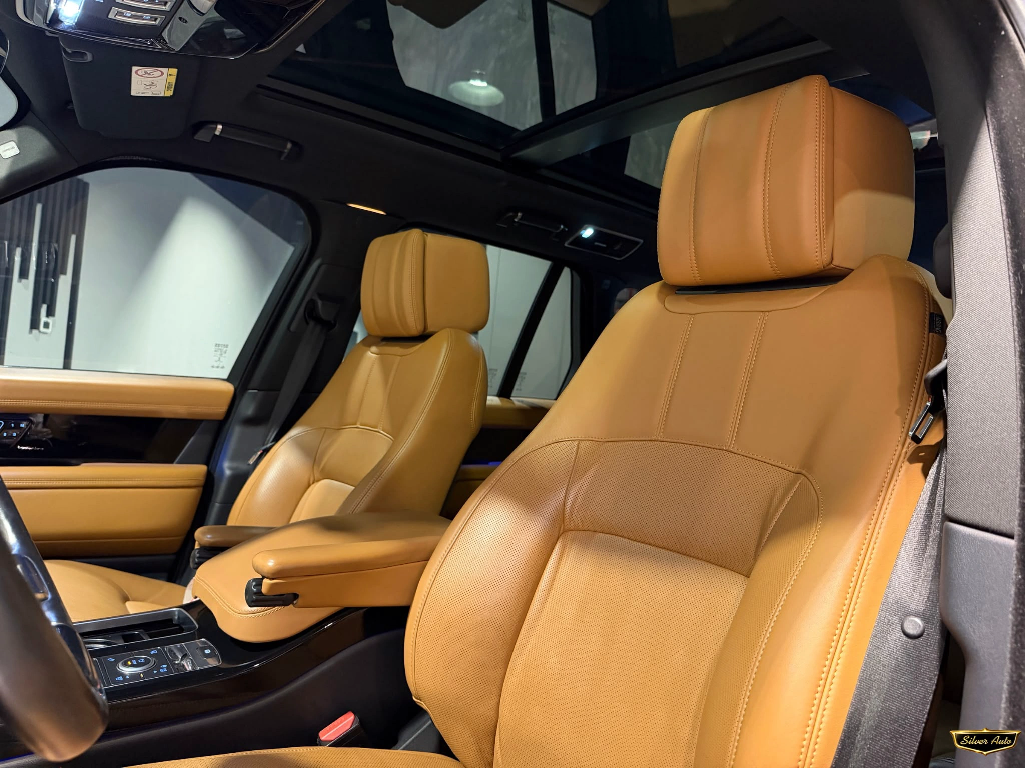Landrover DISCOVERY SE 2018 — photo 3 for sale in Qatar