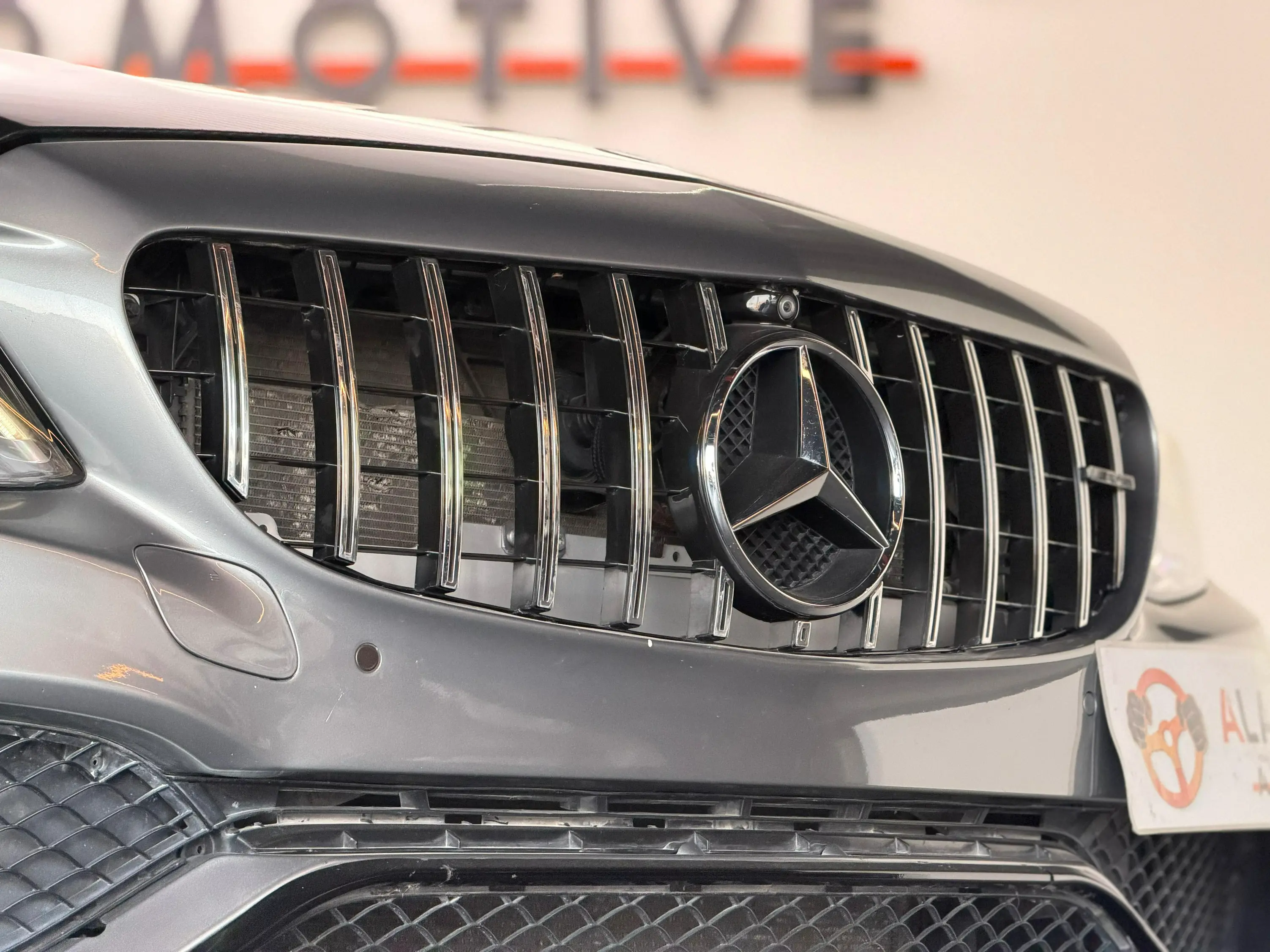 Mercedes C63 AMG 2015 — photo 3 for sale in Qatar